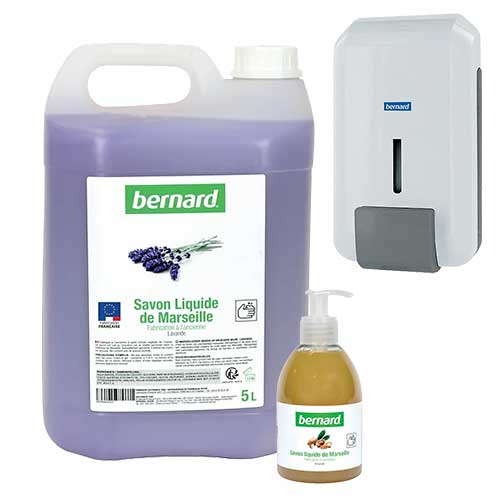 Savon et distributeurs de savon